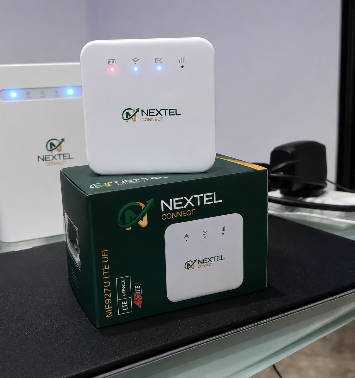 Nextel Connect 4G LTE MiFi device and box